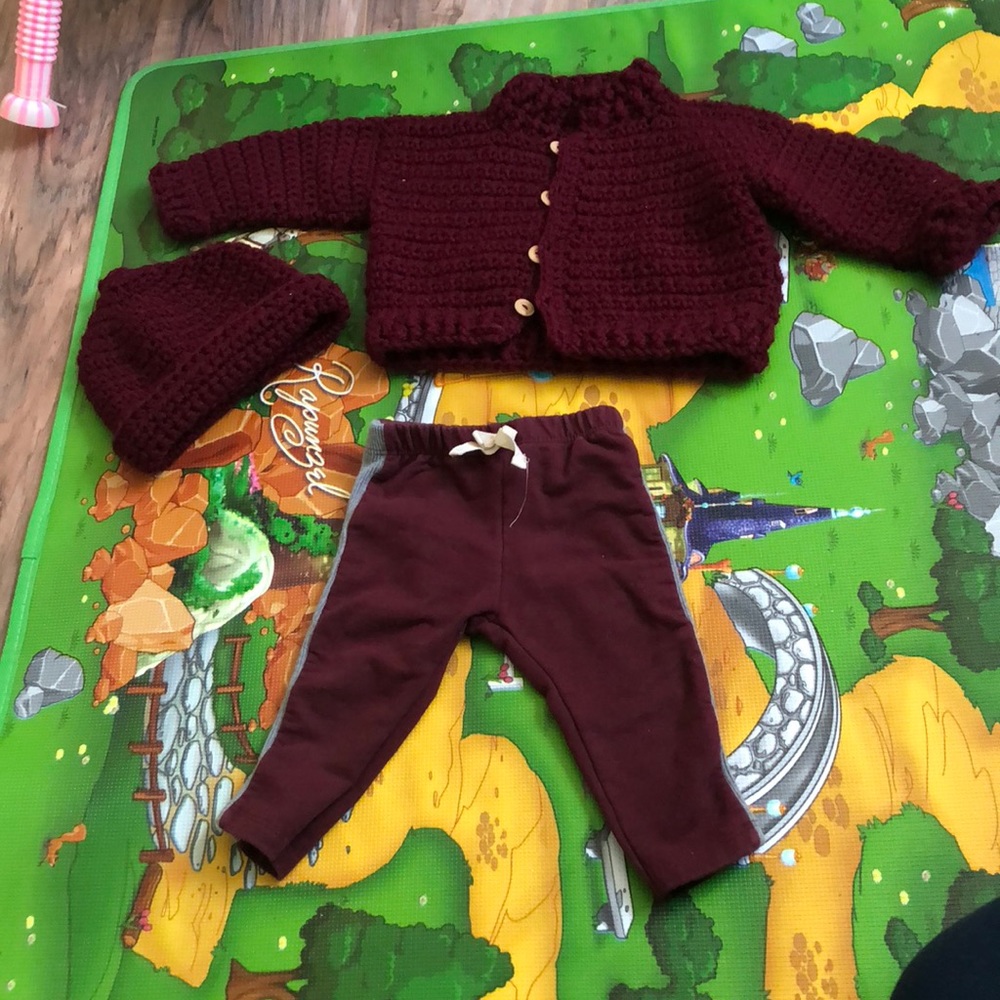 Zara 6/9 m pants and handmade sweater with hat